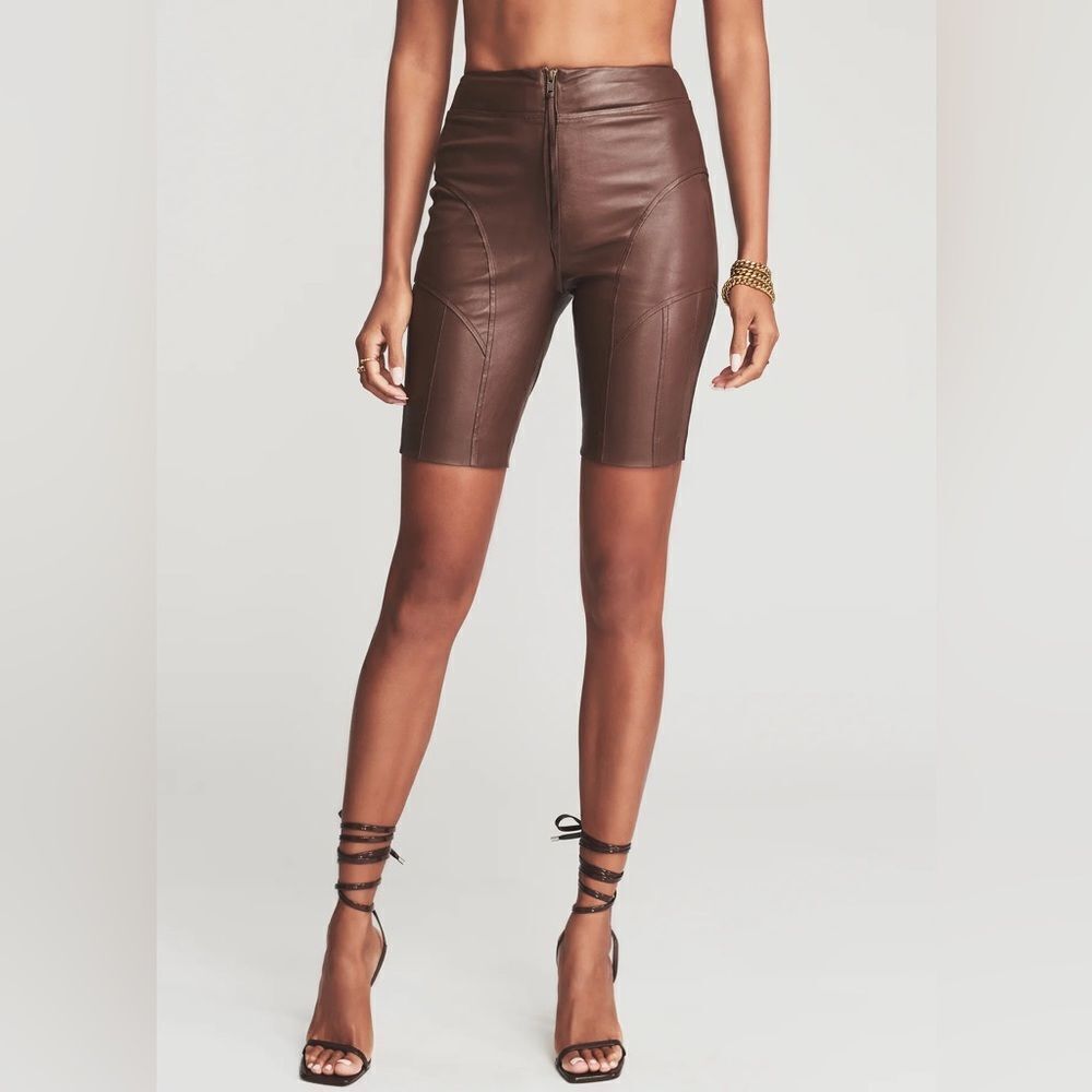 RETROFETE Amanda Leather Zip up Shorts size small Brown